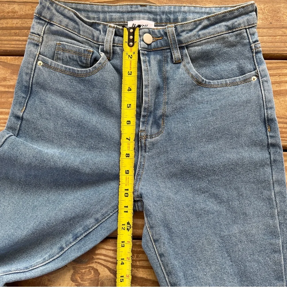 Princess Polly Light Wash Straight Leg Jeans Mid Rise Slim Bootcut | US 4